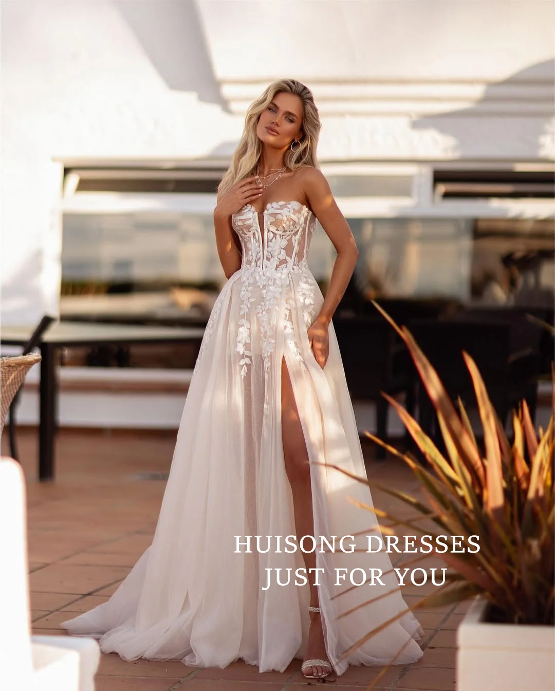 HUISONG индивидуальные свадебные платья Vestidos De Novia в стиле бохо, кружевные аппликации, милое свадебное платье трапециевидной формы в богемном стиле
HUISONG индивидуальные свадебные платья Vestidos De Novia в стиле бохо, кружевные аппликации, милое свадебное платье трапециевидной формы в богемном стиле