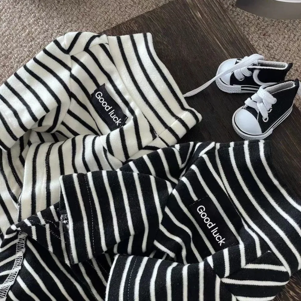 Dog Clothing High Collar Dog Thermal Shirt Warm Two Leg Striped Sweatshirt Soft Comfortable Dog Base Coat Cold Weather
Dog Clothing High Collar Dog Thermal Shirt Warm Two Leg Striped Sweatshirt Soft Comfortable Dog Base Coat Cold Weather