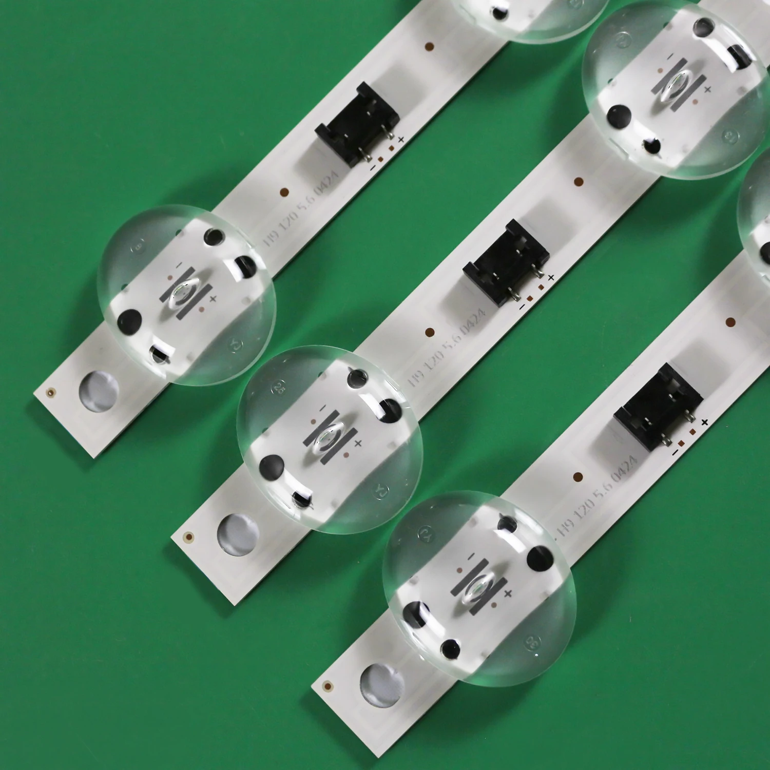 4/8kits LED Strips 55UK63 HC550DGG HC550DGG-SLUL5-A14X 55UK6300PLA 55UK6450PLC 55UK6300MLB 55UK6350 55UU640C 
4/8kits LED Strips 55UK63 HC550DGG HC550DGG-SLUL5-A14X 55UK6300PLA 55UK6450PLC 55UK6300MLB 55UK6350 55UU640C