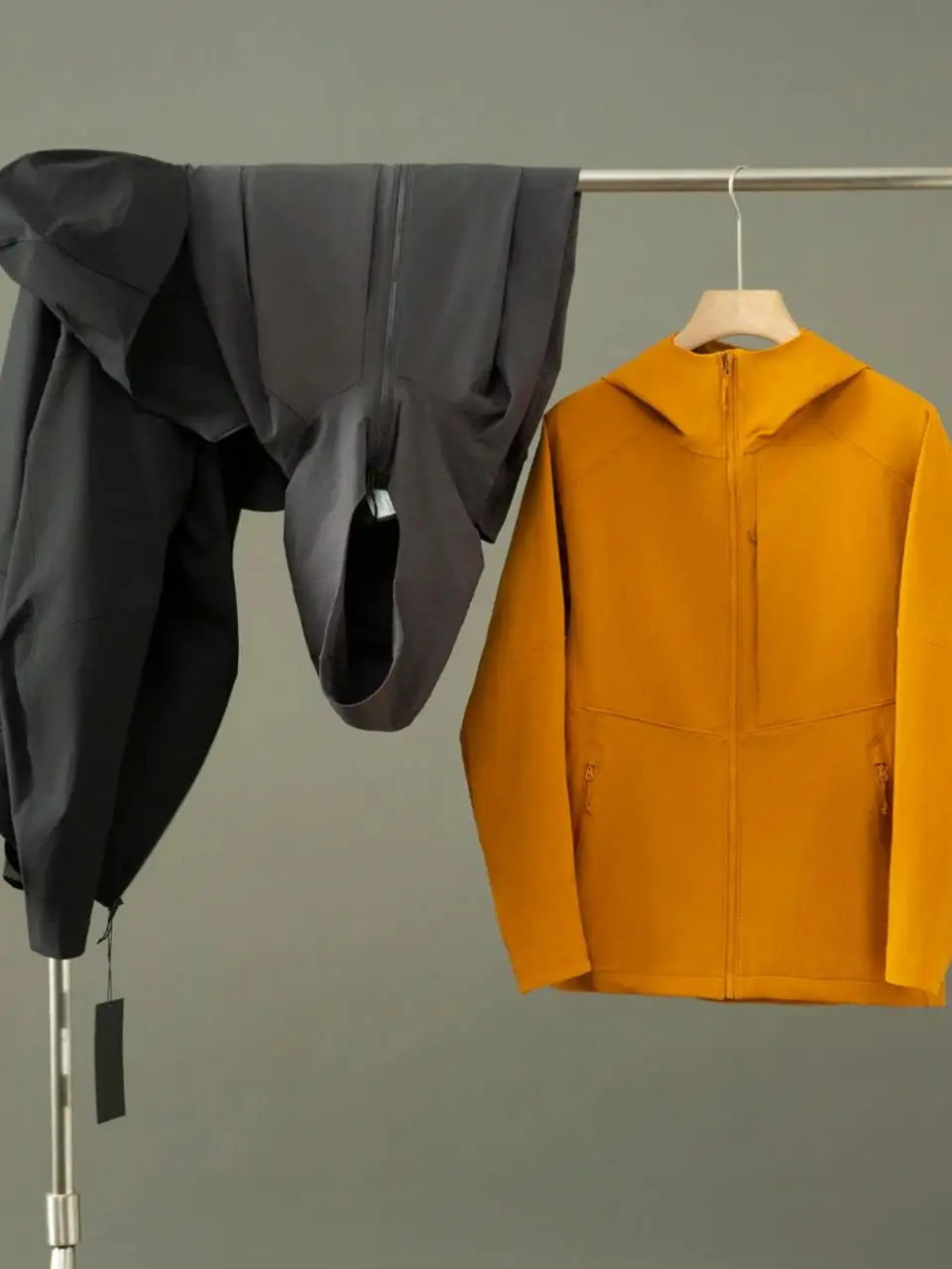 Four-Season Busin Casual Outdoor Windproof Waterproof Soft ell Jaet with Hood Anti-tear Tear-resistant Faionable Urb...
Four-Season Busin Casual Outdoor Windproof Waterproof Soft ell Jaet with Hood Anti-tear Tear-resistant Faionable Urb...