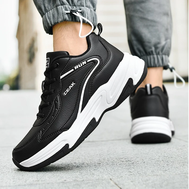Men's Running Shoes for All Seasons Large-sized Round-toe Low-top Leather Anti-slip Lace-up Color-matched Casual Sports Shoes
Men's Running Shoes for All Seasons Large-sized Round-toe Low-top Leather Anti-slip Lace-up Color-matched Casual Sports Shoes