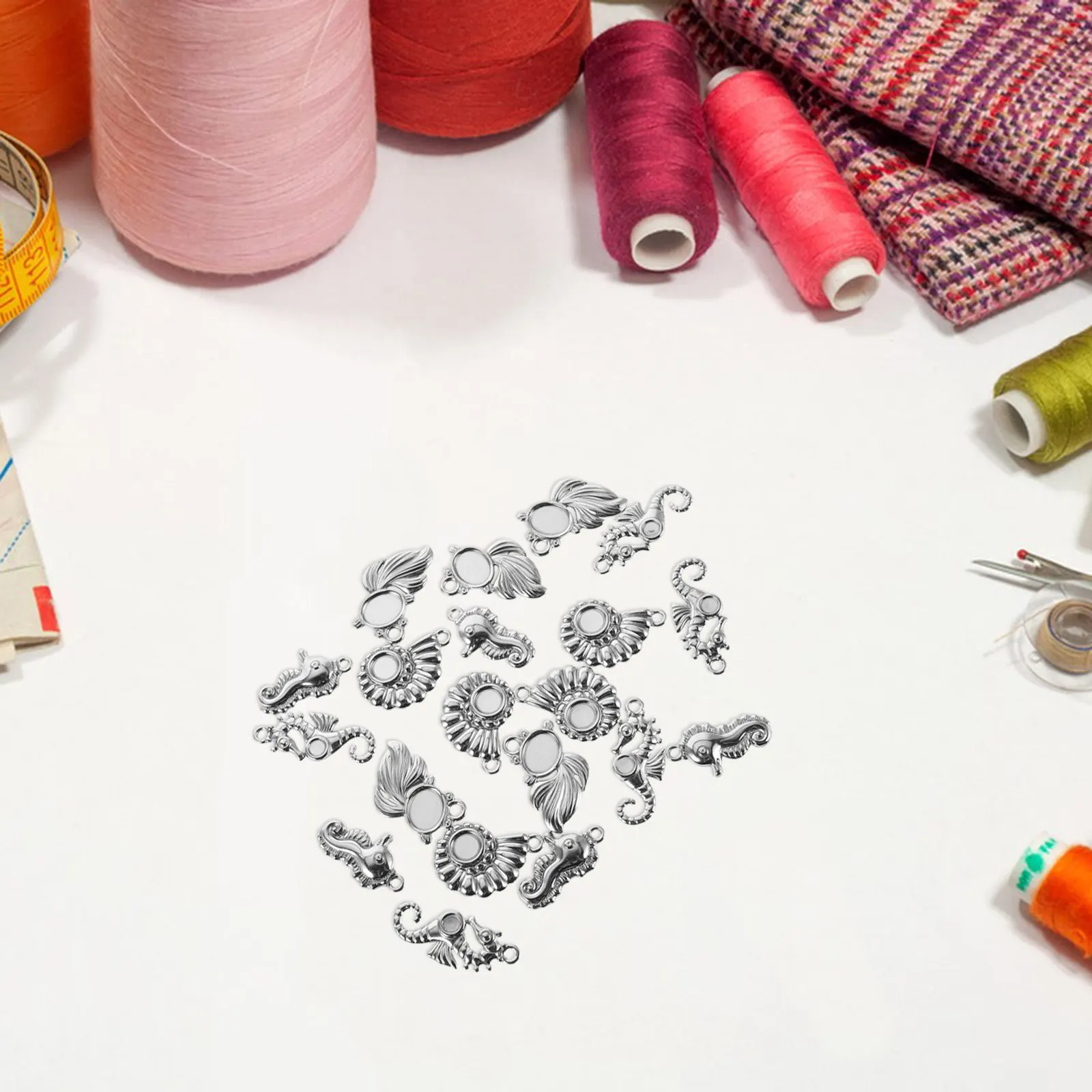 20Pcs Ocean Charm Pendants Conch Seahorse Fish Metal DIY Jewelry Making Accessories for Bracelet Necklace Earrings Sea Theme
20Pcs Ocean Charm Pendants Conch Seahorse Fish Metal DIY Jewelry Making Accessories for Bracelet Necklace Earrings Sea Theme