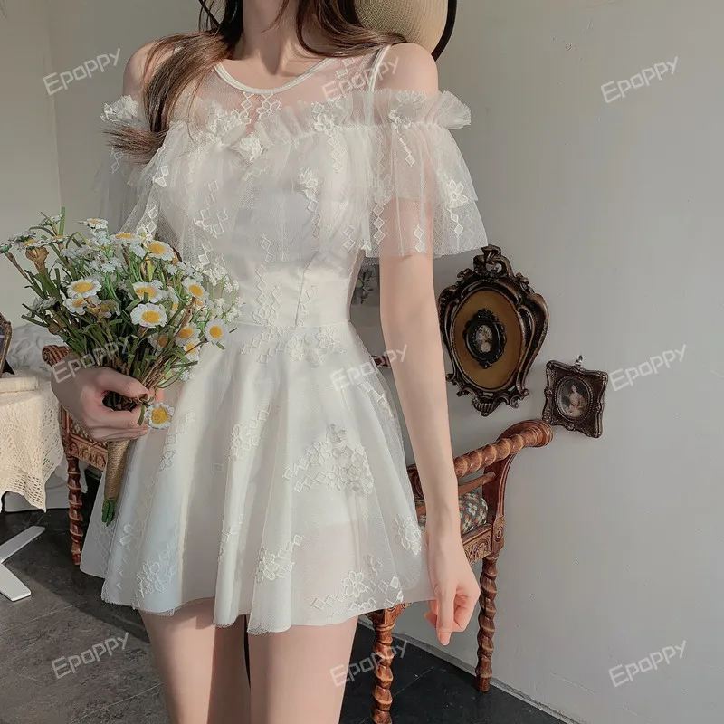 MOKI Fairy Wind белое платье купальник консервативный милый девушка лист лотоса край горячий весенний купальник с коротким рукавом винтажное платье
MOKI Fairy Wind белое платье купальник консервативный милый девушка лист лотоса край горячий весенний купальник с коротким рукавом винтажное платье