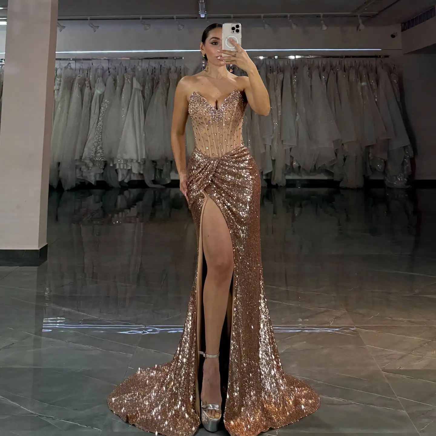 Gold Sequined Evening Dresses Woman Luxury vestidos de noche Illusion Corset Prom Dress 2025 Slit Party Gown Customized
Gold Sequined Evening Dresses Woman Luxury vestidos de noche Illusion Corset Prom Dress 2025 Slit Party Gown Customized