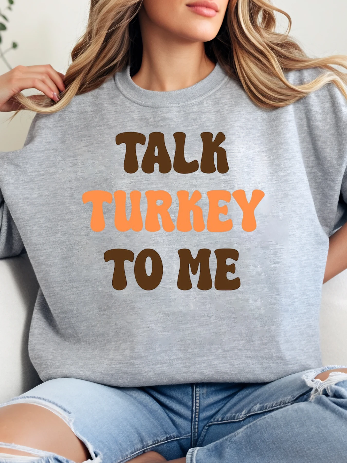 Толстовка с круглым вырезом Talk Turkey to Me с принтом на День Благодарения, женская повседневная осенне-зимняя одежда, серая, больших размеров
Толстовка с круглым вырезом Talk Turkey to Me с принтом на День Благодарения, женская повседневная осенне-зимняя одежда, серая, больших размеров