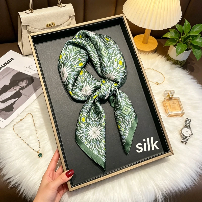 Korean Version of Simple and Light 70 Square Scarves, Silk Scarves, Retro Literary Decoration, Commuter Scarf, Headband.
Korean Version of Simple and Light 70 Square Scarves, Silk Scarves, Retro Literary Decoration, Commuter Scarf, Headband.