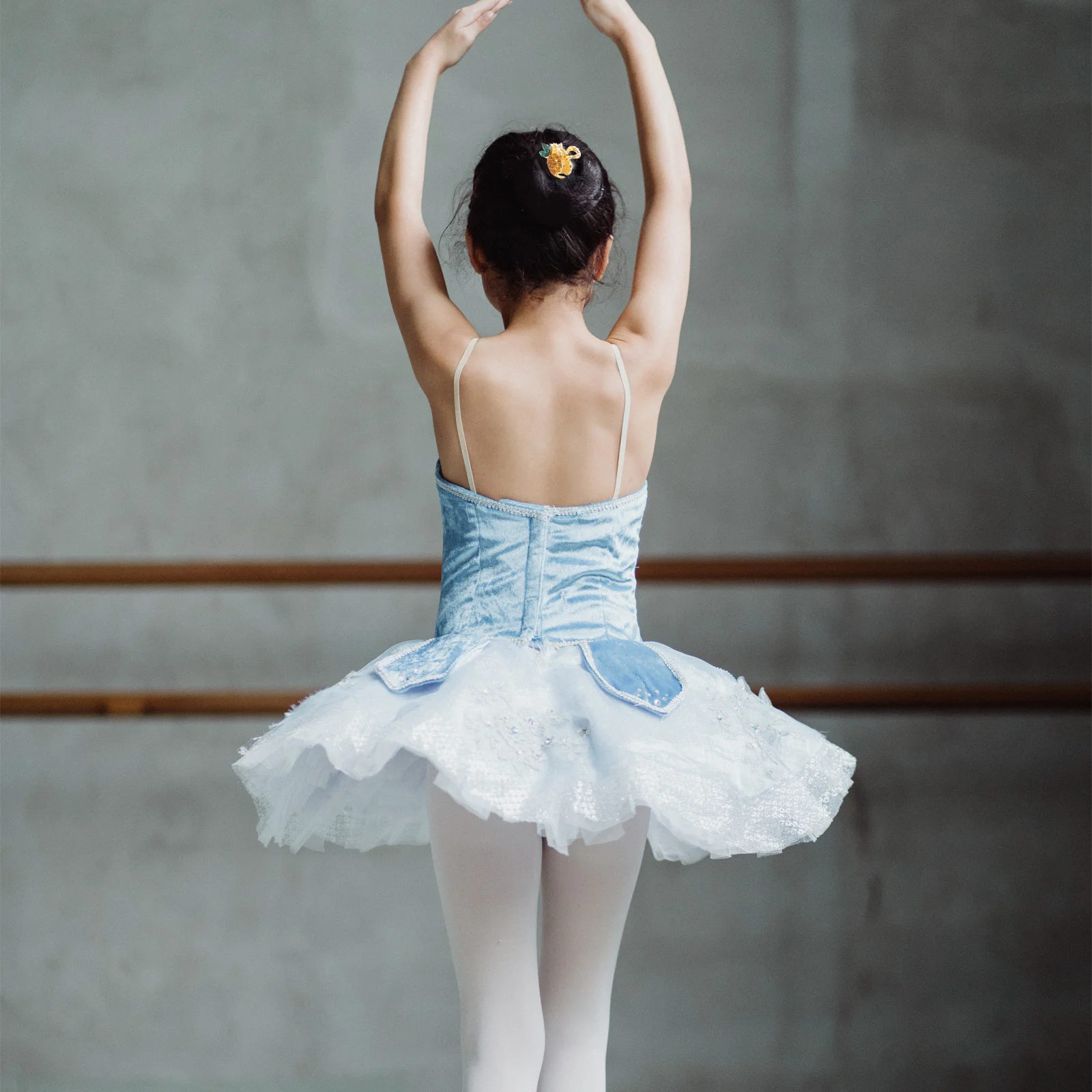 2pcs Alloy Hair Clips Diamond Pineapple Design For Women Party Festival Daily Wear Lightweight Hair Accessories Pineapple
2pcs Alloy Hair Clips Diamond Pineapple Design For Women Party Festival Daily Wear Lightweight Hair Accessories Pineapple