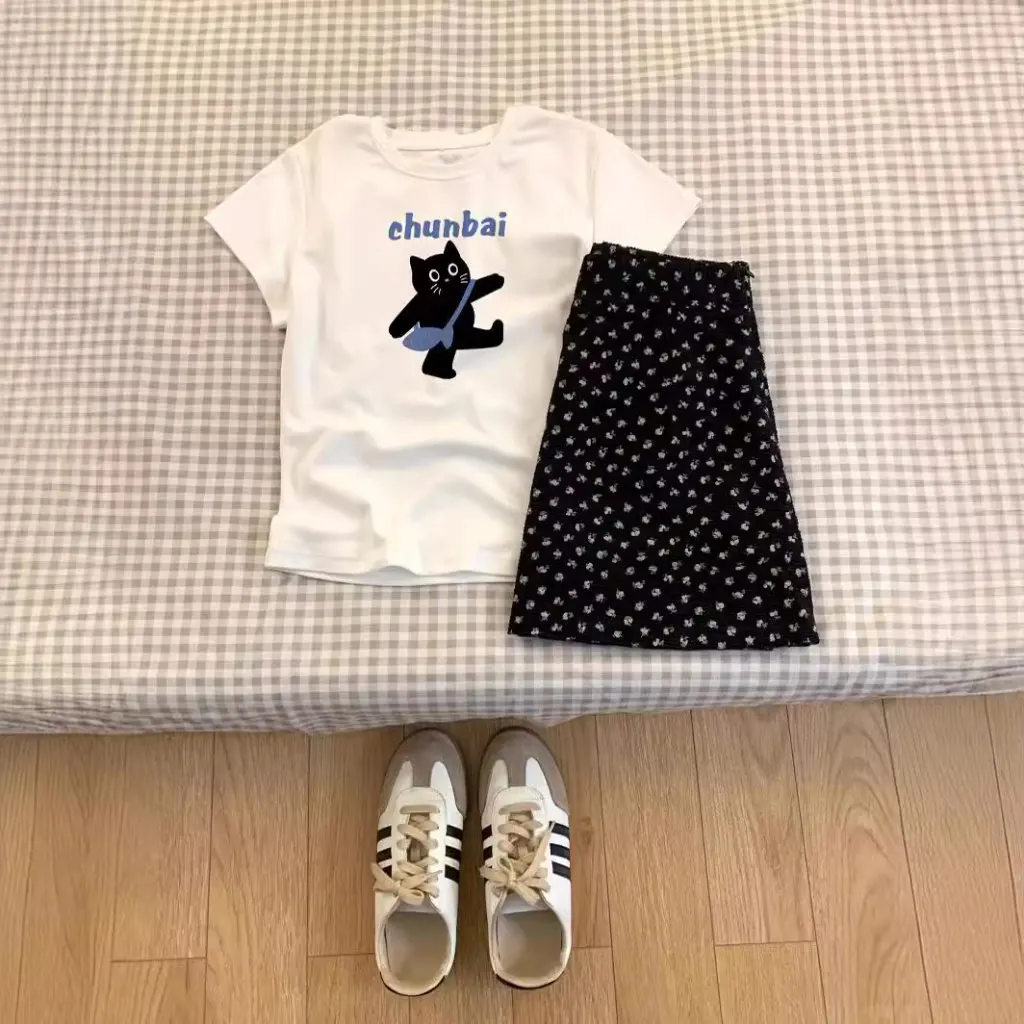 Women's Pure Cotton Short-Sleeved T-shirt Cat Printed Slimming Korean Style Casual Base Shirt White Top for Summer
Women's Pure Cotton Short-Sleeved T-shirt Cat Printed Slimming Korean Style Casual Base Shirt White Top for Summer