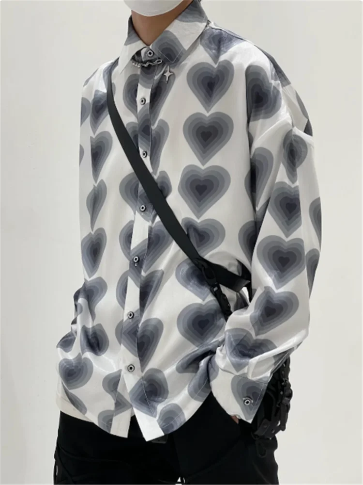 In 2025, a stylish and cool white boy in a thin coat, a long-sleeved heart-shaped summer man in a black shirt
In 2025, a stylish and cool white boy in a thin coat, a long-sleeved heart-shaped summer man in a black shirt