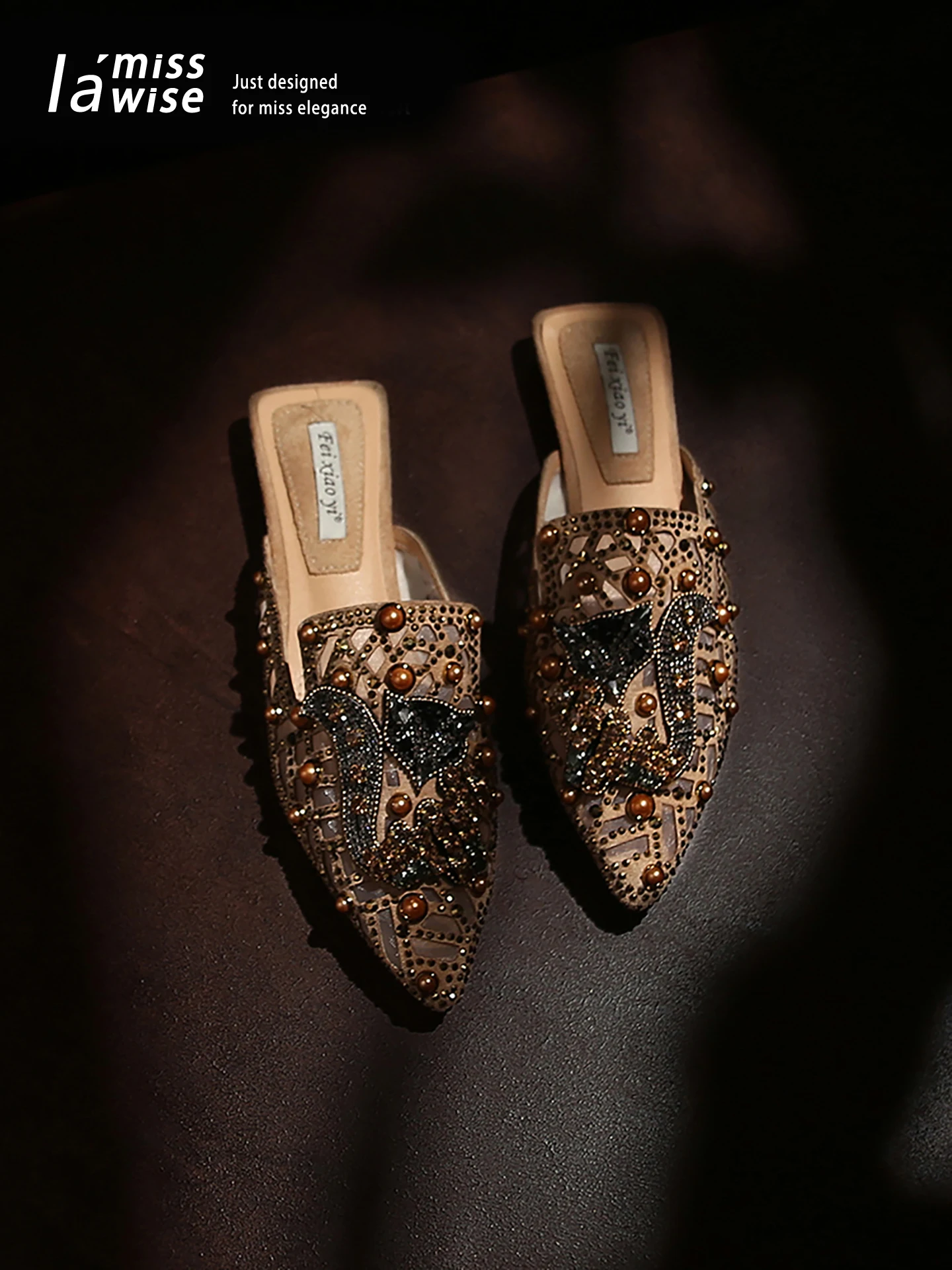 Classy Lady Half Slippers Women's Summer Slip-On Hollow out Diamond Embellished Pointed Toe Low Heel Lazy Shoes
Classy Lady Half Slippers Women's Summer Slip-On Hollow out Diamond Embellished Pointed Toe Low Heel Lazy Shoes