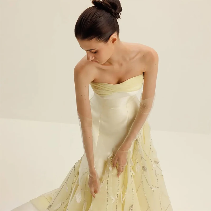 Fashion Yellow Strapless Formal Evening Dresses Beaded Feather A-line Mermaid Prom Dresses Customized فساتين سهرة
Fashion Yellow Strapless Formal Evening Dresses Beaded Feather A-line Mermaid Prom Dresses Customized فساتين سهرة