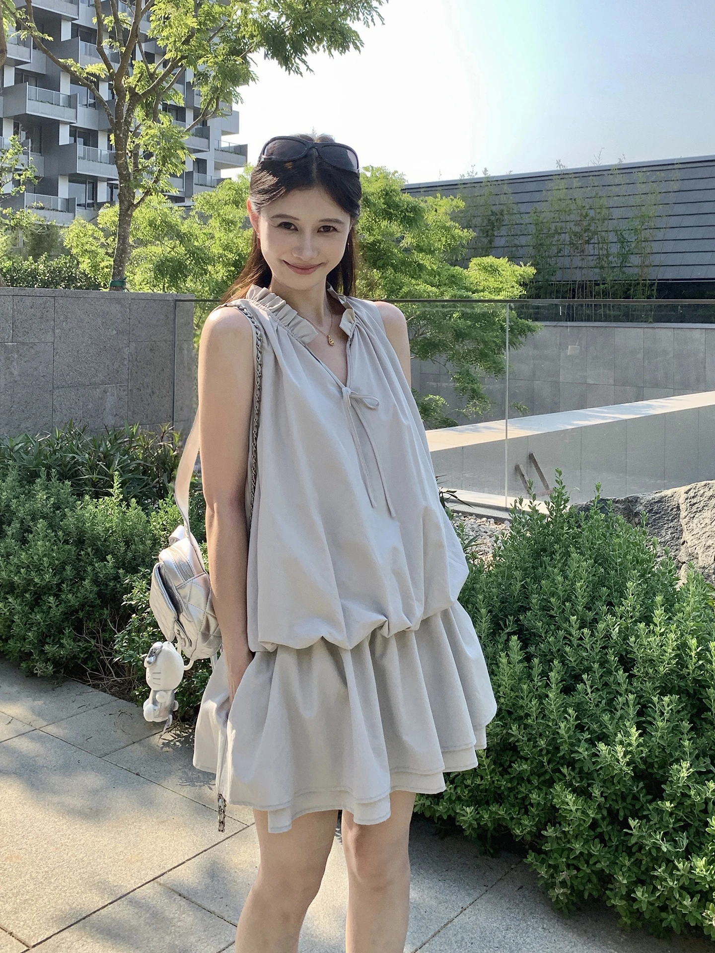 EKOOL Summer Casual Ruched Waterdrop Flower Bud Skirt Dress Women Loose Slimming Sleeveless Vest Short Dress Fabric
EKOOL Summer Casual Ruched Waterdrop Flower Bud Skirt Dress Women Loose Slimming Sleeveless Vest Short Dress Fabric