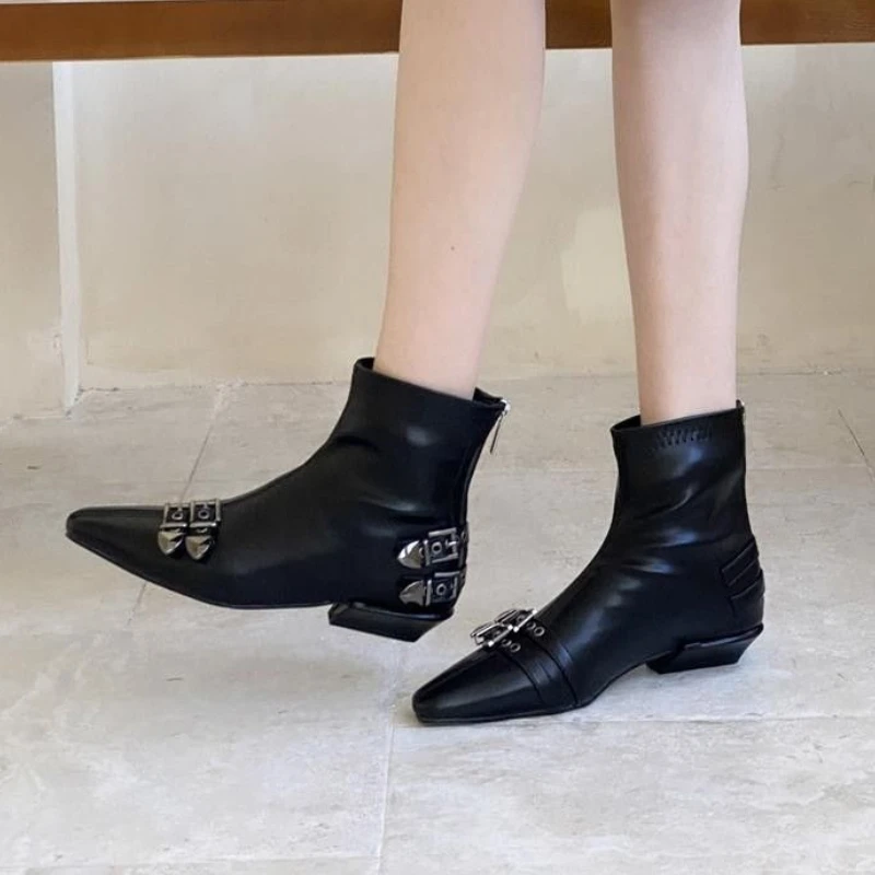 Designer New 2025 Women Ankle Boots Trend Heeled Shoes Winter Fashion Chunky Party Snow Boots Sexy Chelsea Botas Woman Zapatos
Designer New 2025 Women Ankle Boots Trend Heeled Shoes Winter Fashion Chunky Party Snow Boots Sexy Chelsea Botas Woman Zapatos