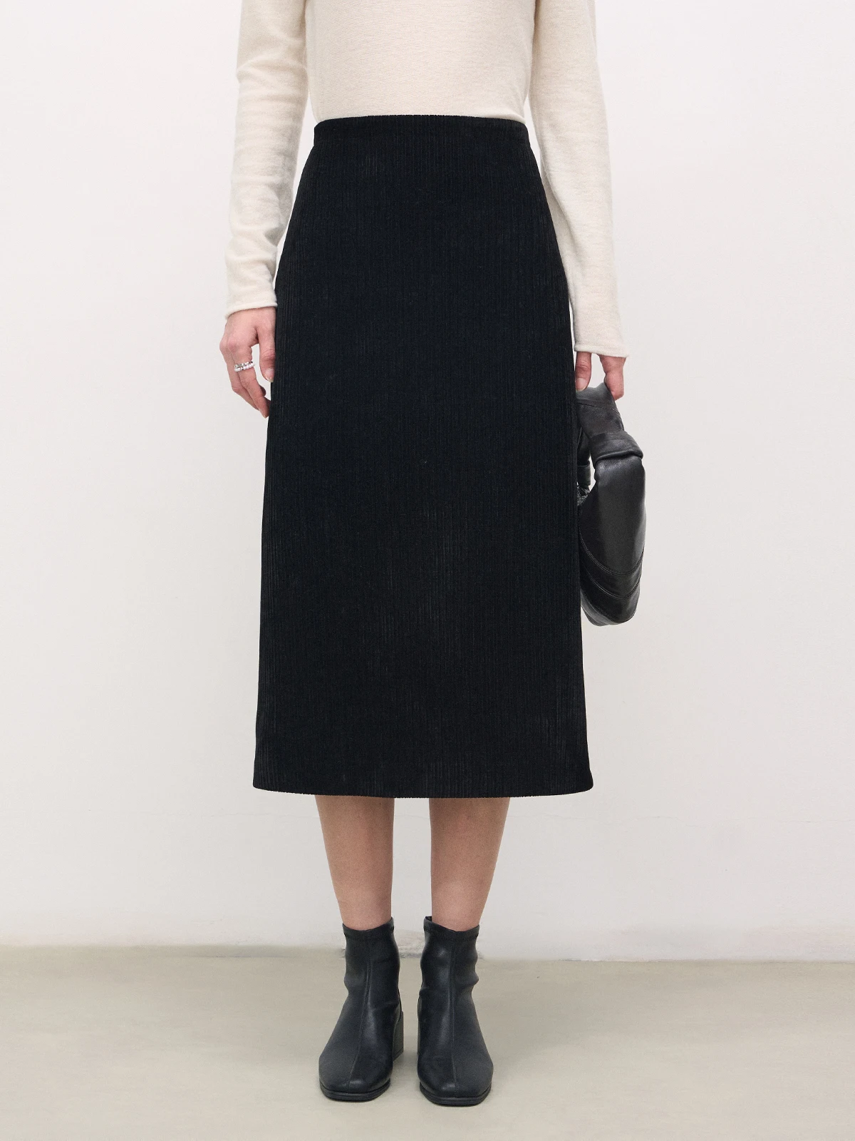 Classic Corduroy High Waist A-Line Skirt Black Hip Covering Women's Midi Skirt Simple Style Girls High Waist Skirt
Classic Corduroy High Waist A-Line Skirt Black Hip Covering Women's Midi Skirt Simple Style Girls High Waist Skirt