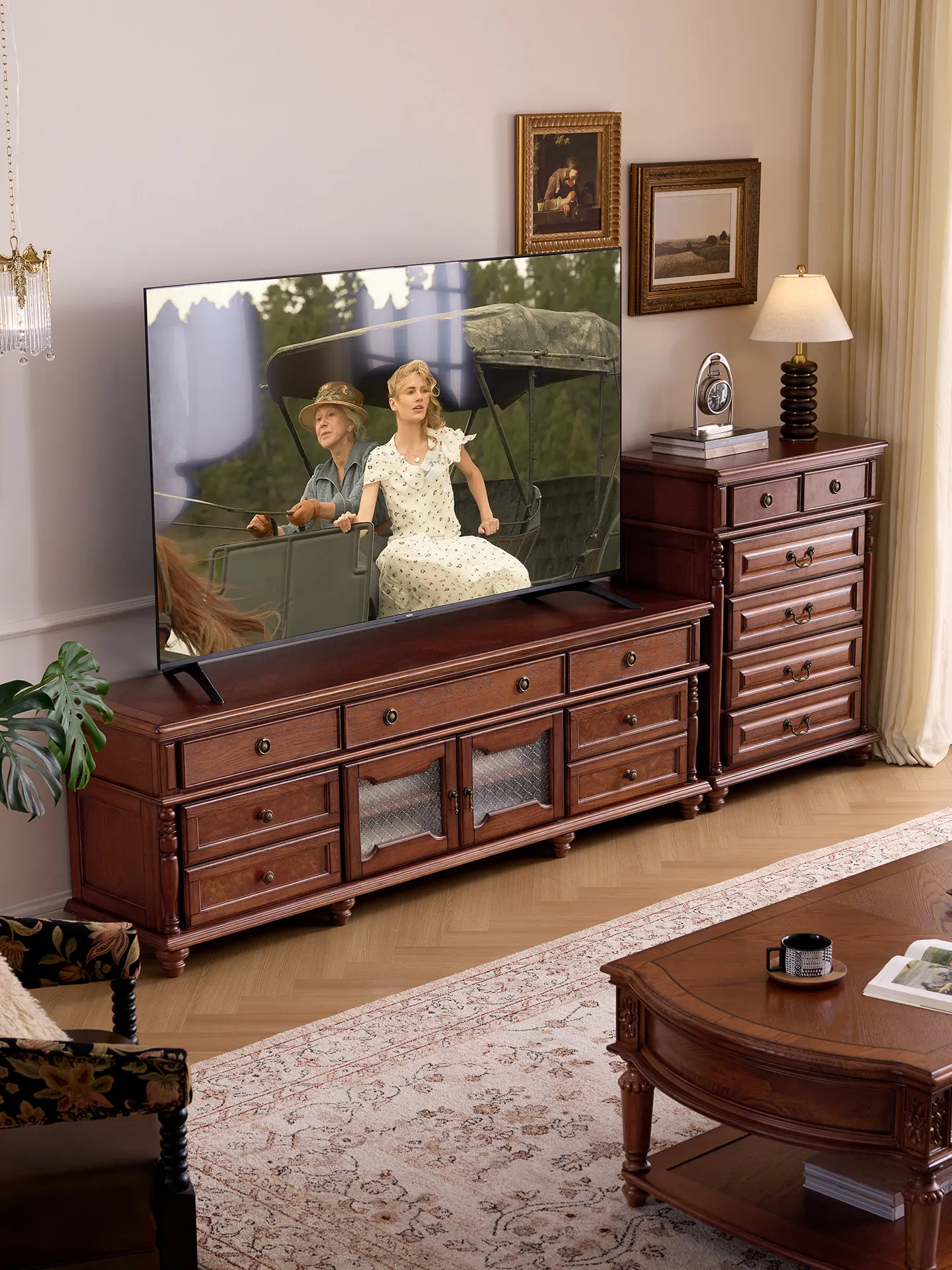 HYS American retro solid wood TV cabinet floor-to-ceiling French living room home light luxury high-end sense
HYS American retro solid wood TV cabinet floor-to-ceiling French living room home light luxury high-end sense