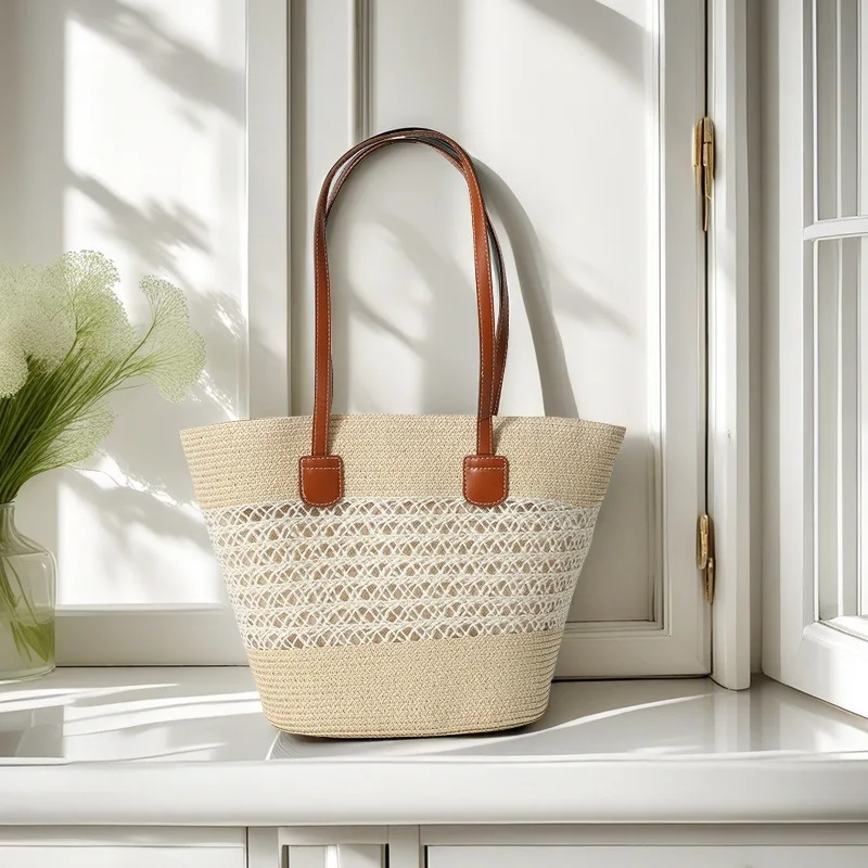 Summer Handmade Bags for Women Beach Weaving Ladies Straw Bag Wrapped Beach Bag Moon shaped Top Handle Handbags Totes
Summer Handmade Bags for Women Beach Weaving Ladies Straw Bag Wrapped Beach Bag Moon shaped Top Handle Handbags Totes