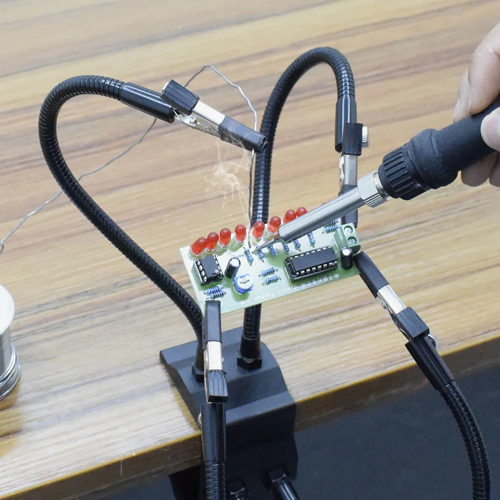 Aluminum Alloy Soldering Station 4 Claws Welding Station Durable Practical Easy Use 360 Degrees Rotation Clip Craft Jewelry
Aluminum Alloy Soldering Station 4 Claws Welding Station Durable Practical Easy Use 360 Degrees Rotation Clip Craft Jewelry