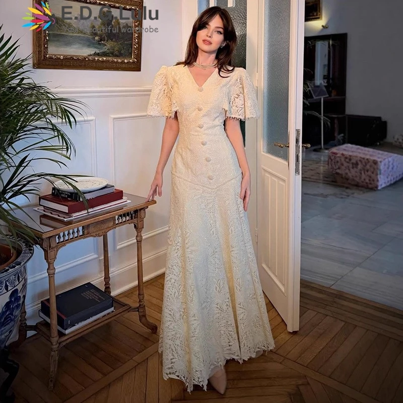 EDGLuLu High Quality Hollow Embroidery Lace Party Dresses Luxury 2026 V-Neck Single Breasted Short Sleeved White Dress 0522
EDGLuLu High Quality Hollow Embroidery Lace Party Dresses Luxury 2026 V-Neck Single Breasted Short Sleeved White Dress 0522