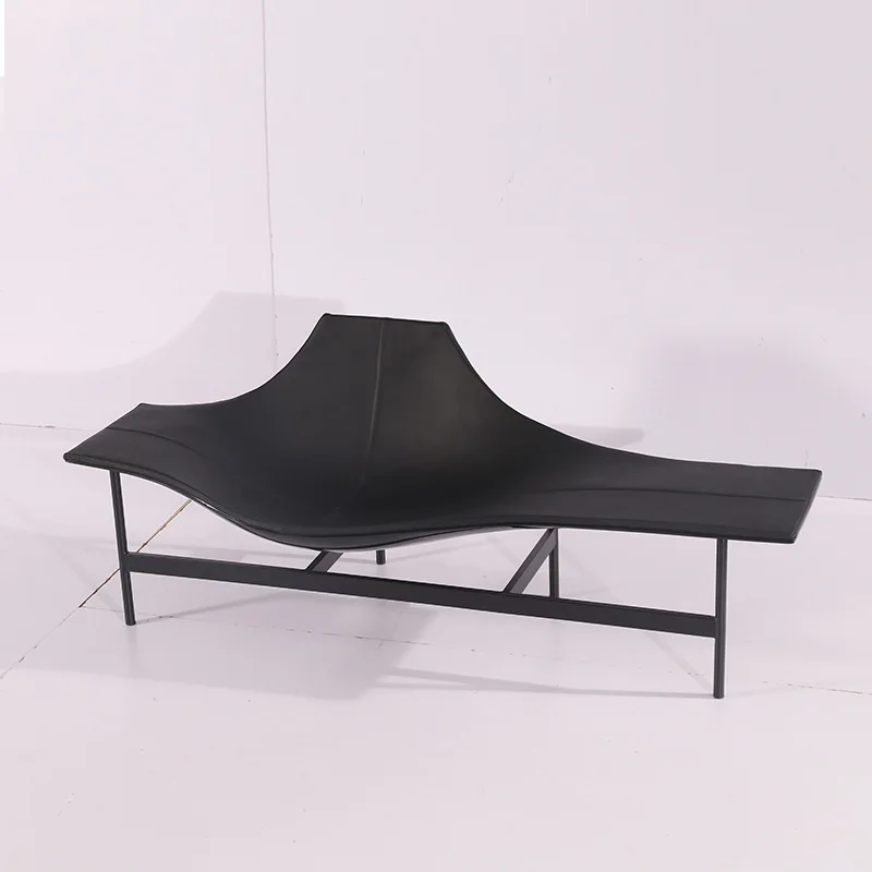 PYJ Italian designer furniture special-shaped minimalist Internet celebrity leisure chair
PYJ Italian designer furniture special-shaped minimalist Internet celebrity leisure chair
