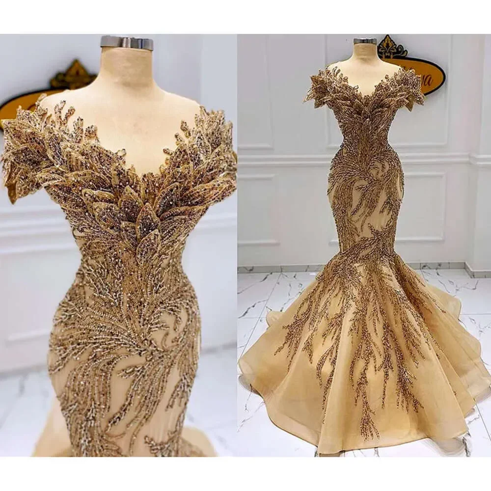 Fashion V Neck Mermaid Wedding Dress Customized Sleeveless Leaf Appliques Prom Gowns Beading Lace Princess Party Dresses
Fashion V Neck Mermaid Wedding Dress Customized Sleeveless Leaf Appliques Prom Gowns Beading Lace Princess Party Dresses