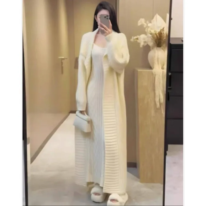 Soft Cozy Knitted Sweater Cardigan Set Autumn Winter Atmosphere Feeling Strap Dress Mid-Length Turn-down Collar Knitwear
Soft Cozy Knitted Sweater Cardigan Set Autumn Winter Atmosphere Feeling Strap Dress Mid-Length Turn-down Collar Knitwear