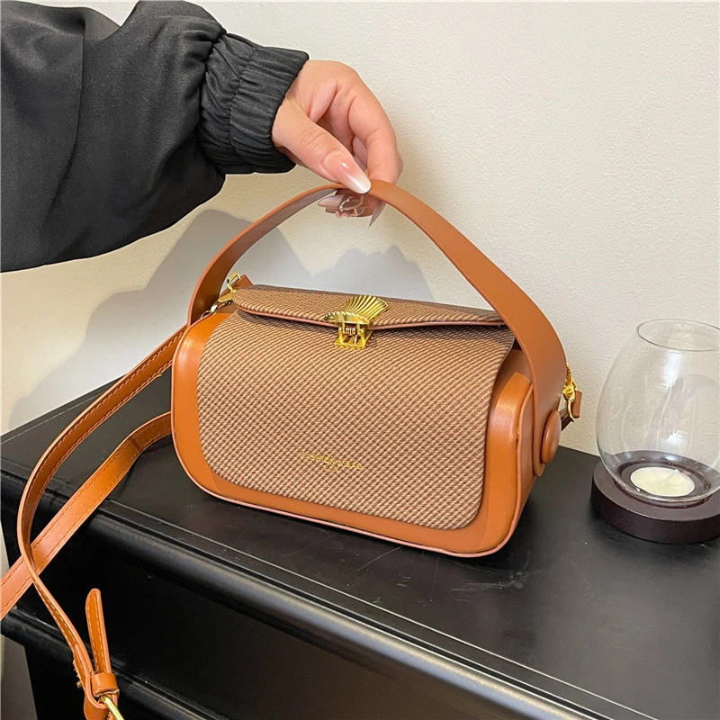 Fashion Women Saddle Luxury Designer Bags Small Pu Leather Handbags and Purses Fashion Clutch Lady Versatile Box Crossbody Bag
Fashion Women Saddle Luxury Designer Bags Small Pu Leather Handbags and Purses Fashion Clutch Lady Versatile Box Crossbody Bag