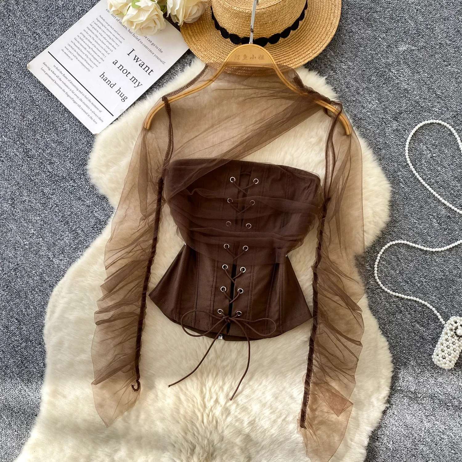 Осенняя сетчатая блузка без бретелек для женщин с длинными прозрачными рукавами, сексуальная короткая уличная одежда на шнуровке, милый корсет, винтажный топ
Осенняя сетчатая блузка без бретелек для женщин с длинными прозрачными рукавами, сексуальная короткая уличная одежда на шнуровке, милый корсет, винтажный топ