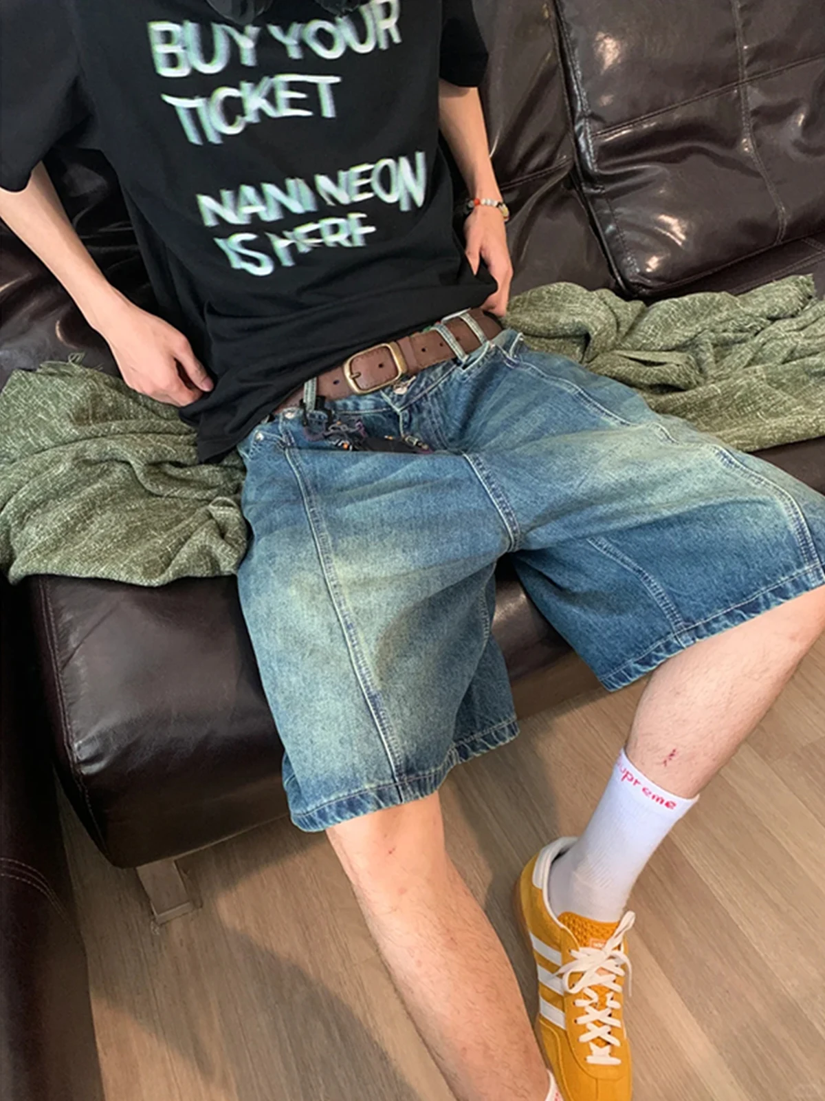 Waed Vintage Men's Denim orts Summer Casual Loose Fit Straight Leg Five-Quarter Mid-Waist Jeans Youth Trendy Brand
Waed Vintage Men's Denim orts Summer Casual Loose Fit Straight Leg Five-Quarter Mid-Waist Jeans Youth Trendy Brand