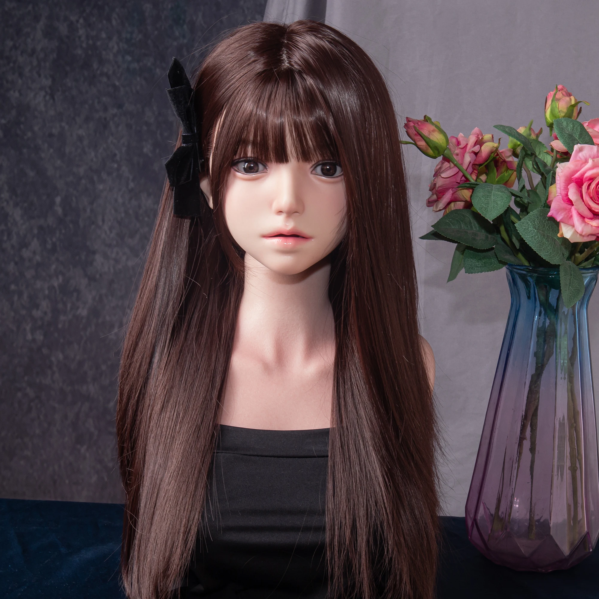 All-silicone model head, handcrafted hair and eyebrow transplantation, exquisite makeup, suitable for bodies over 125 cm
All-silicone model head, handcrafted hair and eyebrow transplantation, exquisite makeup, suitable for bodies over 125 cm