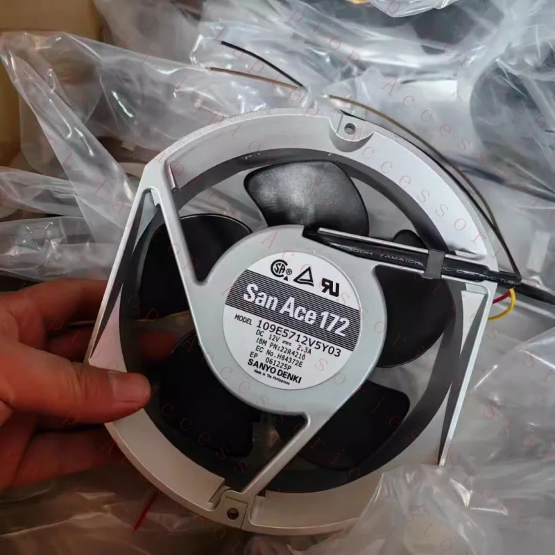 Вентилятор охлаждения C для Sanyo 109E5712V5Y03 17251 DC12V 2.3A
Вентилятор охлаждения C для Sanyo 109E5712V5Y03 17251 DC12V 2.3A