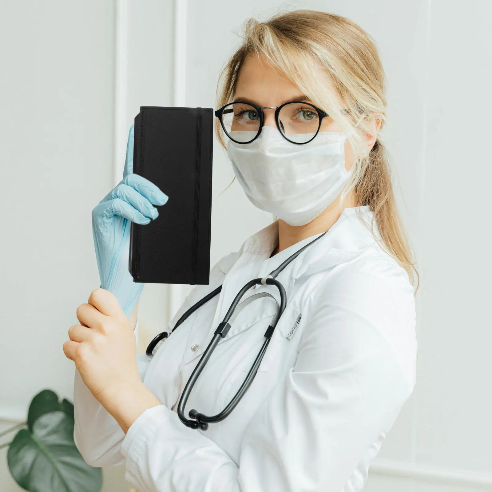 Clinical Trifold Clipboard Nursing Folder Compact Folding Letter Size Waterproof for Healthcare Professionals Bedside Notes Exam
Clinical Trifold Clipboard Nursing Folder Compact Folding Letter Size Waterproof for Healthcare Professionals Bedside Notes Exam