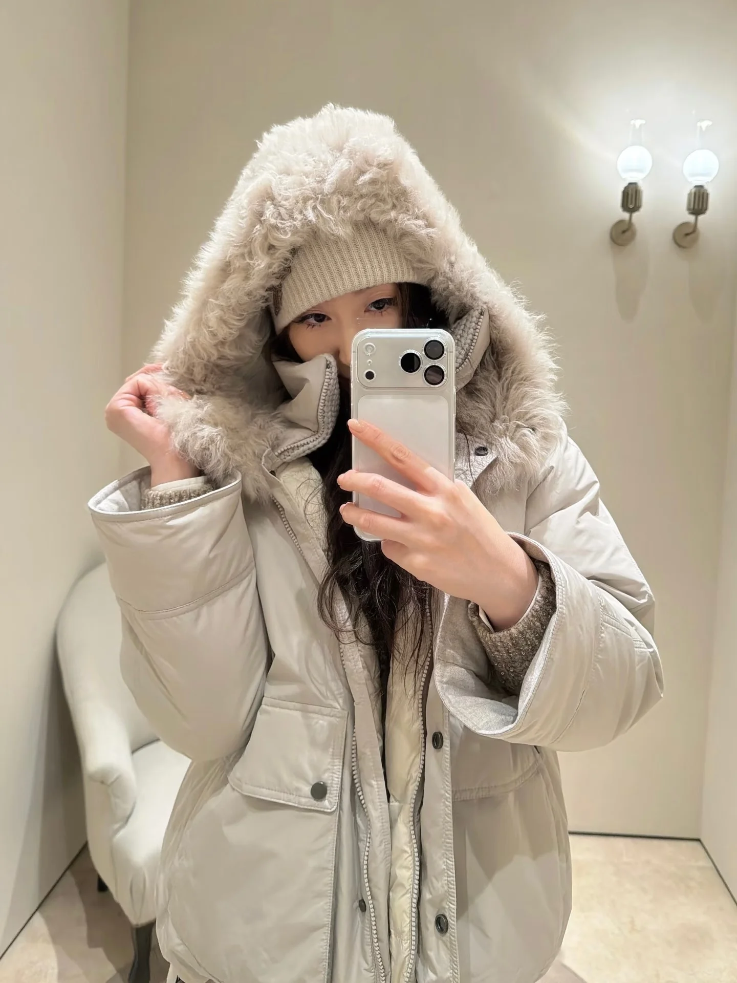 Women's Luxury Down Jacket Winter Wool Cashmere Blend Spliced Stand Collar Long Sleeve Warm Loose Hooded Coat
Women's Luxury Down Jacket Winter Wool Cashmere Blend Spliced Stand Collar Long Sleeve Warm Loose Hooded Coat