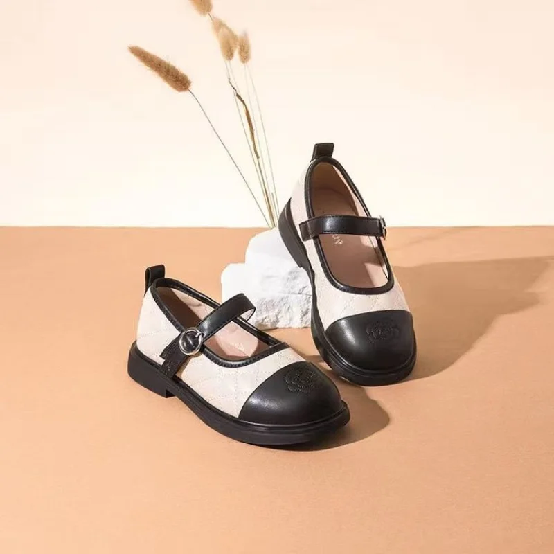 Новая детская обувь, детская обувь принцессы, кожаная обувь для маленьких мальчиков, модные туфли без шнуровки на плоской подошве для девочек, оксфорды на платформе Мэри Джейн
Новая детская обувь, детская обувь принцессы, кожаная обувь для маленьких мальчиков, модные туфли без шнуровки на плоской подошве для девочек, оксфорды на платформе Мэри Джейн