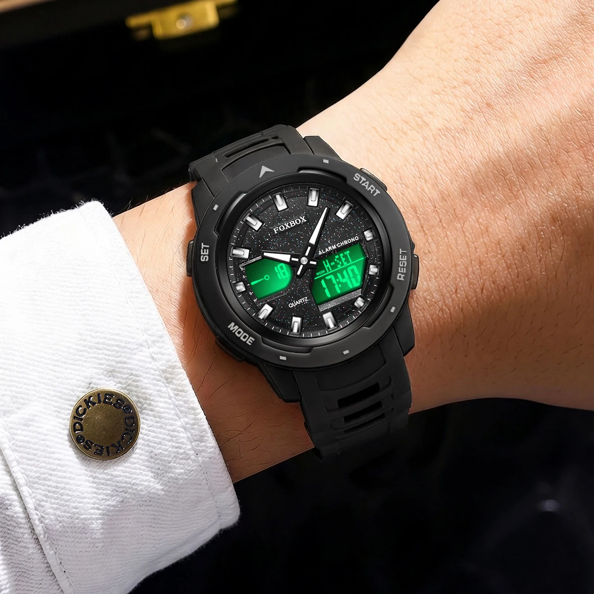 FOXBOX electronic men's watch LED luminous dual display men sports watches alarm clock chronograph military watches men reloj
FOXBOX electronic men's watch LED luminous dual display men sports watches alarm clock chronograph military watches men reloj