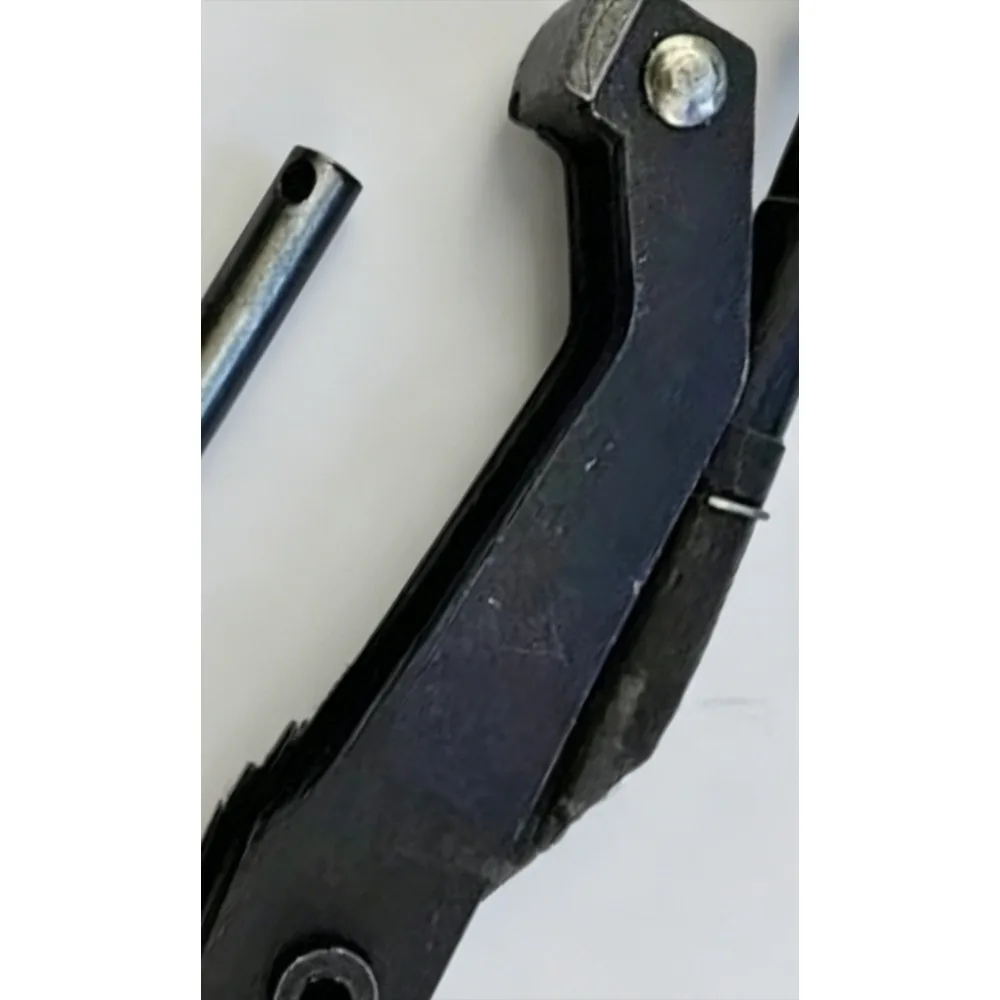 Clutch Release Lever Main Control Lever Auxiliary Control Primary Secondary Tractor Accessories for John Deere 904/1204/1354
Clutch Release Lever Main Control Lever Auxiliary Control Primary Secondary Tractor Accessories for John Deere 904/1204/1354