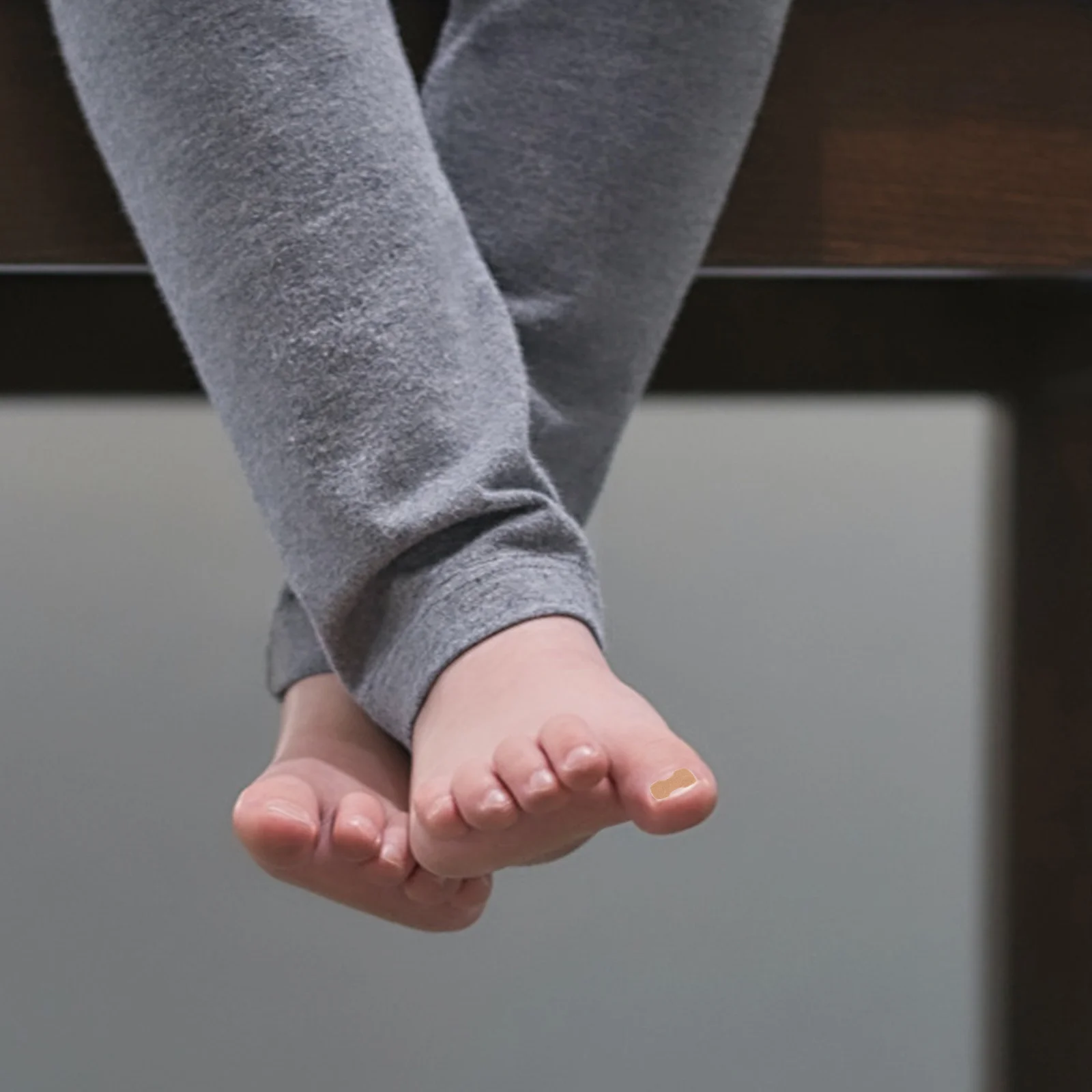 Toenail Corrector Patch Strong Adhesion Ingrown Nail Relief Tape for Nail Care Stickers Foot Orthopaedic Treatment Patches
Toenail Corrector Patch Strong Adhesion Ingrown Nail Relief Tape for Nail Care Stickers Foot Orthopaedic Treatment Patches