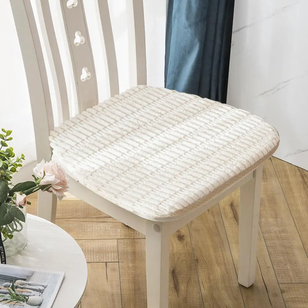 Outdoor Cushion Plush Winter Seat Cushion for Pressure Relief Comfort Room or Office Chair Thick Fuzzy Rebound Pad
Outdoor Cushion Plush Winter Seat Cushion for Pressure Relief Comfort Room or Office Chair Thick Fuzzy Rebound Pad