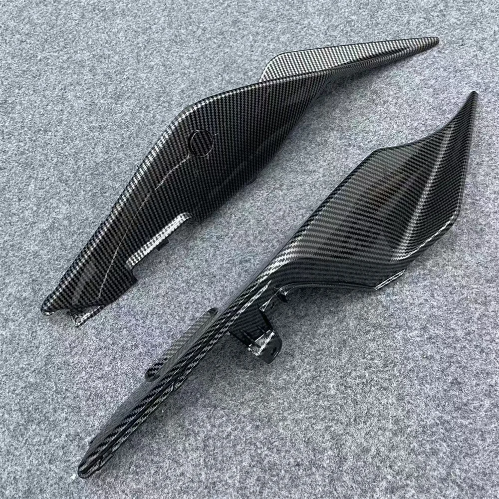 ABS motorcycle fairing applicable RS4 125 12 13 14 15 rear side panel RSV4 1000 2010 2011 2012 2013 2014-2018 Carbon fiber paint
ABS motorcycle fairing applicable RS4 125 12 13 14 15 rear side panel RSV4 1000 2010 2011 2012 2013 2014-2018 Carbon fiber paint