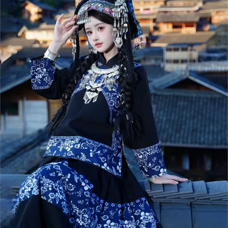 Women's clothing batik travel shoot costume hat embroidery long dress daily photography trip
Women's clothing batik travel shoot costume hat embroidery long dress daily photography trip