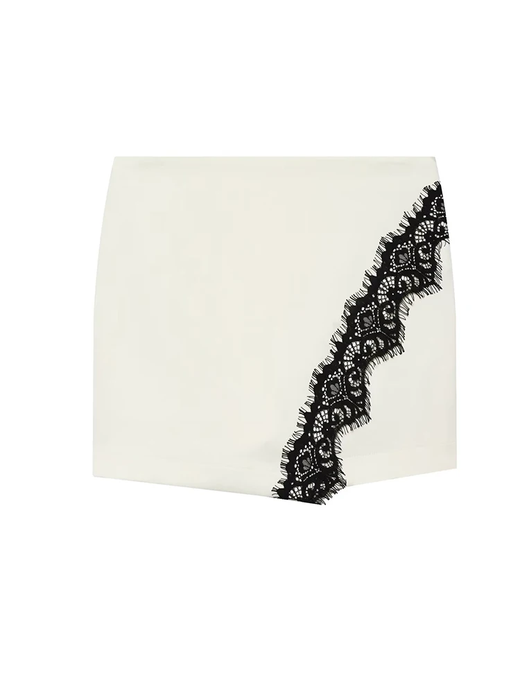 Women Beige High-Waisted Shorts Summer Slim-Fit with Diagonal Black Lace Trim Skirt Short
Women Beige High-Waisted Shorts Summer Slim-Fit with Diagonal Black Lace Trim Skirt Short