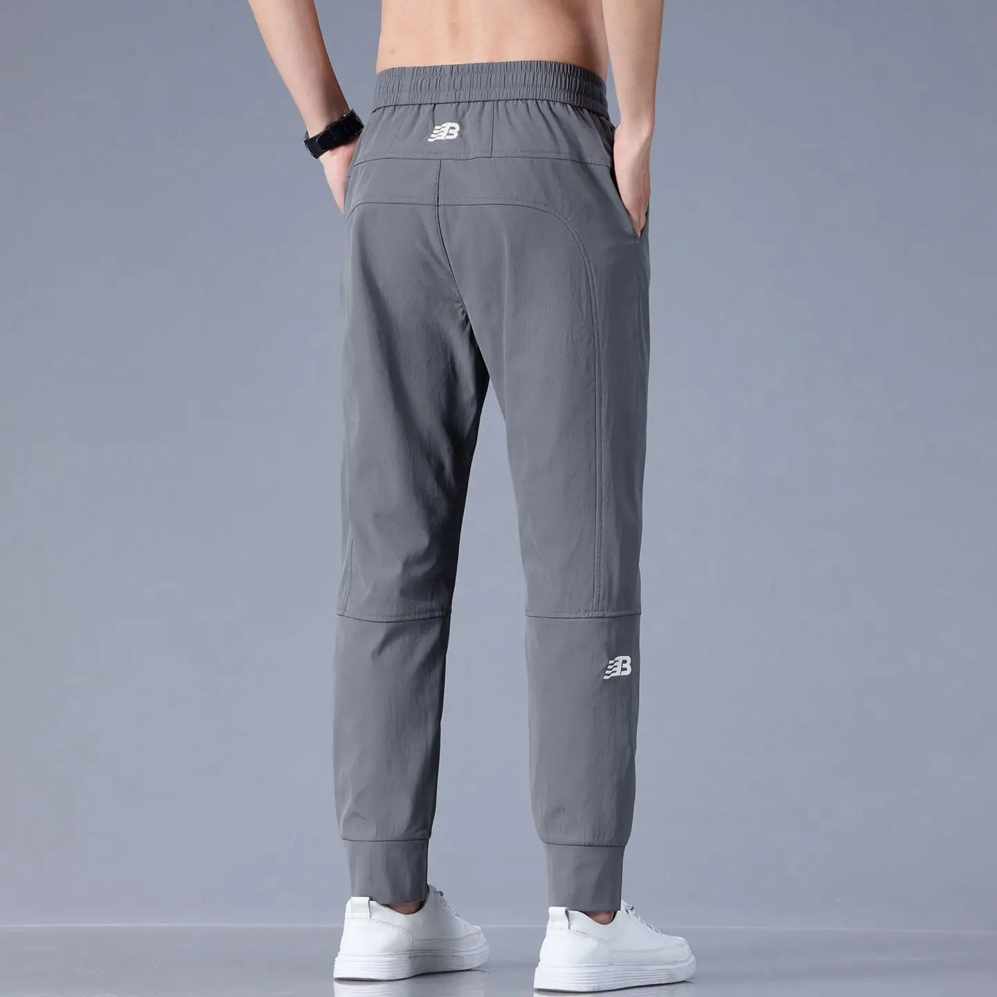 2026 Men's Ice Silk Elastic Waist Casual Pants Lightweight Breathable Summer Casual Joggers Streetwear Daily Wear Trousers Man
2026 Men's Ice Silk Elastic Waist Casual Pants Lightweight Breathable Summer Casual Joggers Streetwear Daily Wear Trousers Man