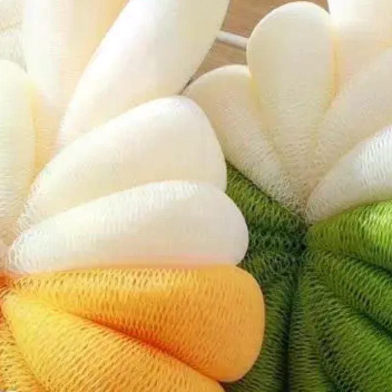 Large, Two-tone, Minimalist Pumpkin-shaped Bath Ball, Super Soft And Foaming Bath Ball That Won't Irritate Your Skin.
Large, Two-tone, Minimalist Pumpkin-shaped Bath Ball, Super Soft And Foaming Bath Ball That Won't Irritate Your Skin.