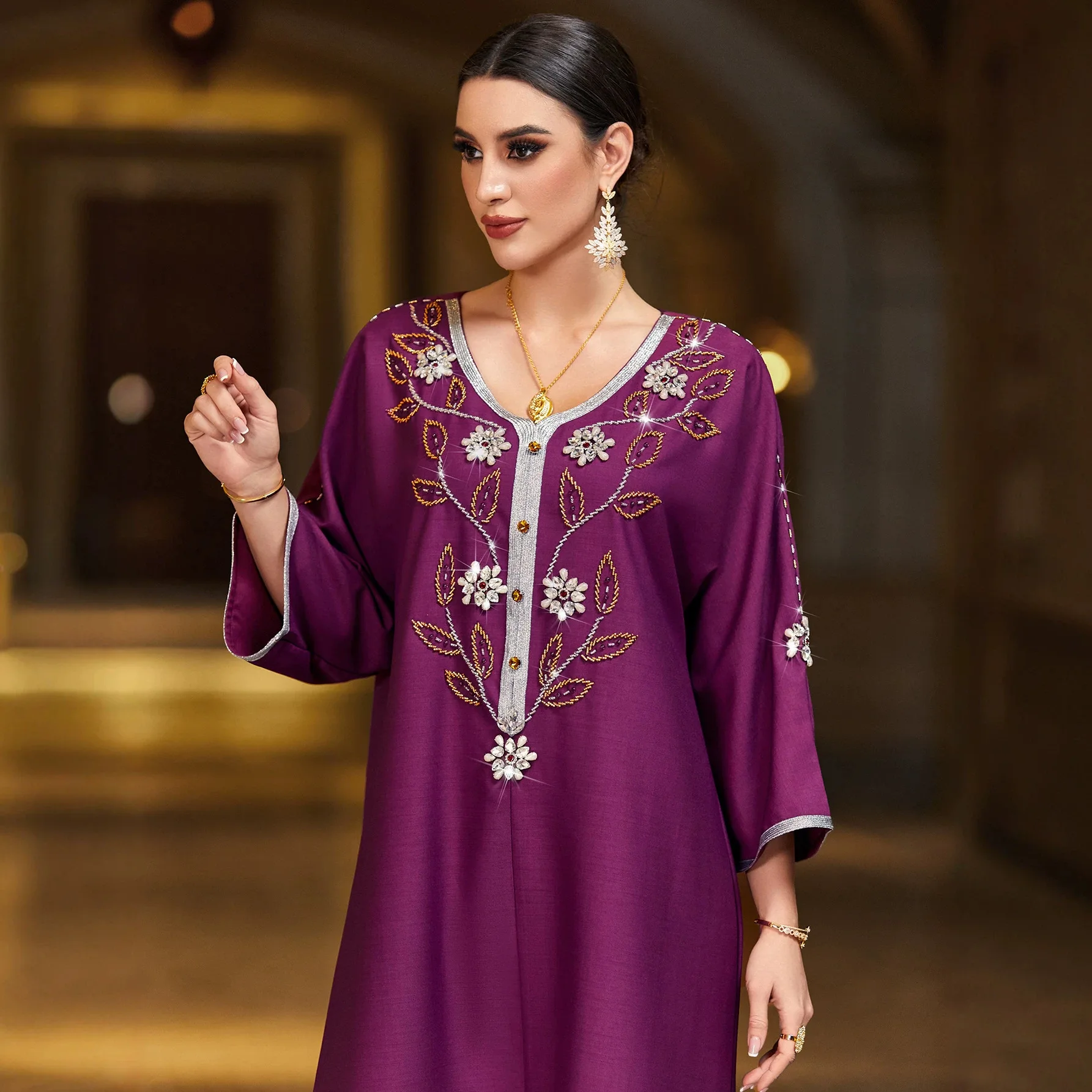Moroccan Plus Size Purple Formal Gown Abaya Embroidery Rhinestone V Neck Flare Sleeve Loose Dress Elegant Outfit Turkey Party
Moroccan Plus Size Purple Formal Gown Abaya Embroidery Rhinestone V Neck Flare Sleeve Loose Dress Elegant Outfit Turkey Party