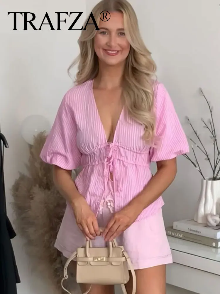 TRAFZA Summer Women's Fashion Short-sleeved V-Neck Blouse Woman Casual Bow Lace-up Pleated Pink Striped High Street Top Mujer
TRAFZA Summer Women's Fashion Short-sleeved V-Neck Blouse Woman Casual Bow Lace-up Pleated Pink Striped High Street Top Mujer
