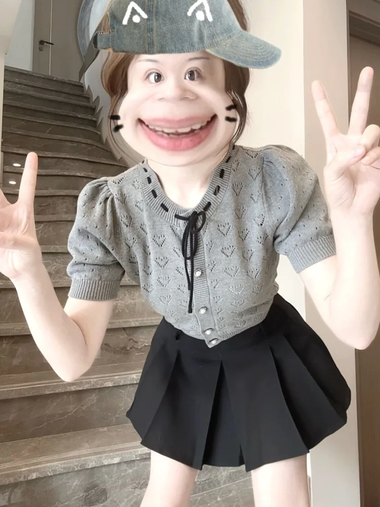 Hebe Sle ort Sve Knitted T-irt Women's Summer Miu Bubble Sve Hollow out Design Slim Fit Korean Version Top
Hebe Sle ort Sve Knitted T-irt Women's Summer Miu Bubble Sve Hollow out Design Slim Fit Korean Version Top