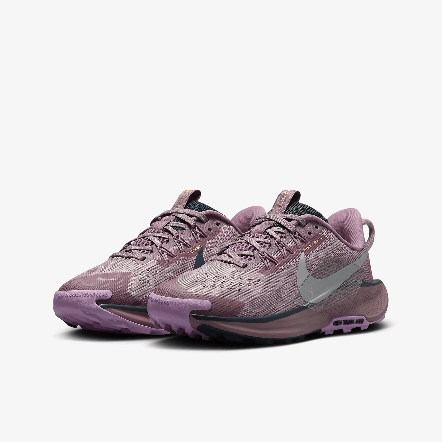 Nike Authentic Pegasus Trail 5 Children's Breathable Cushioned Running Shoes FV5638-500
Nike Authentic Pegasus Trail 5 Children's Breathable Cushioned Running Shoes FV5638-500