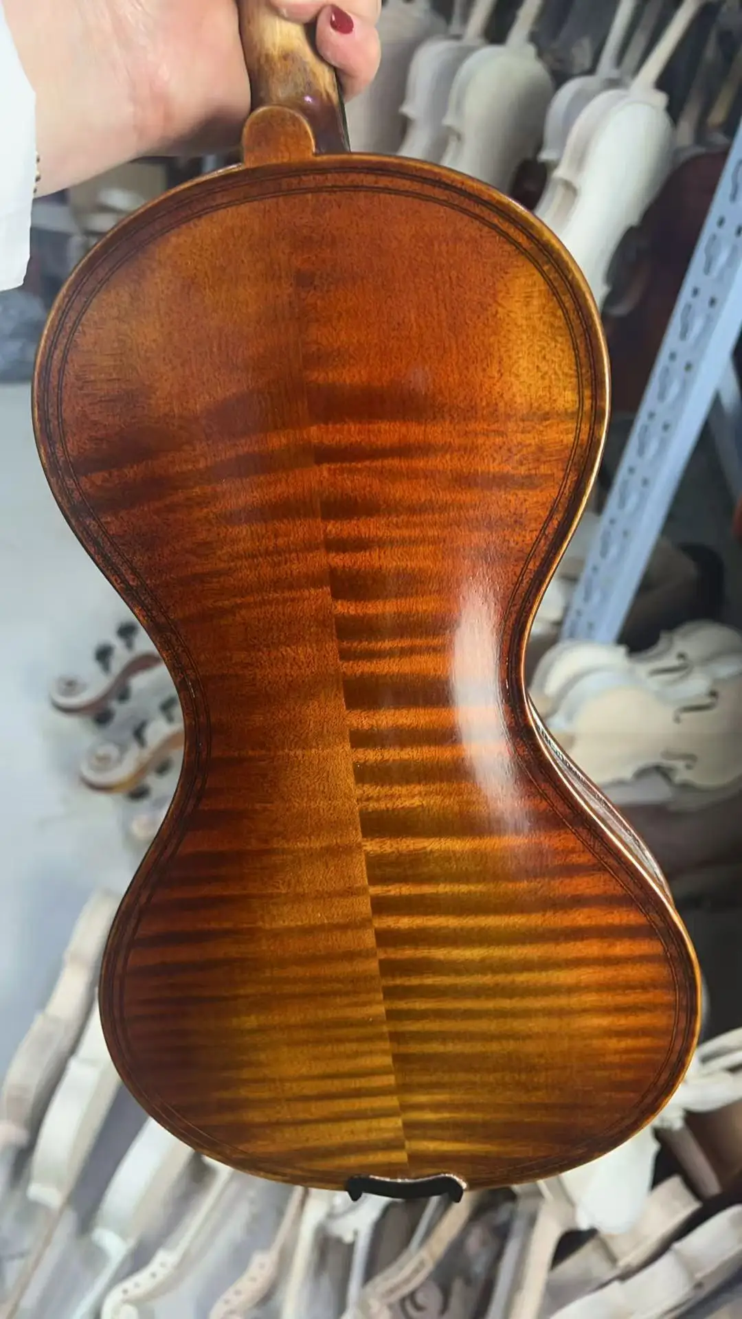 Musical InstrumentsItalian style gourd shaped handmade natural tiger pattern violin practice and grading performance in stock
Musical InstrumentsItalian style gourd shaped handmade natural tiger pattern violin practice and grading performance in stock