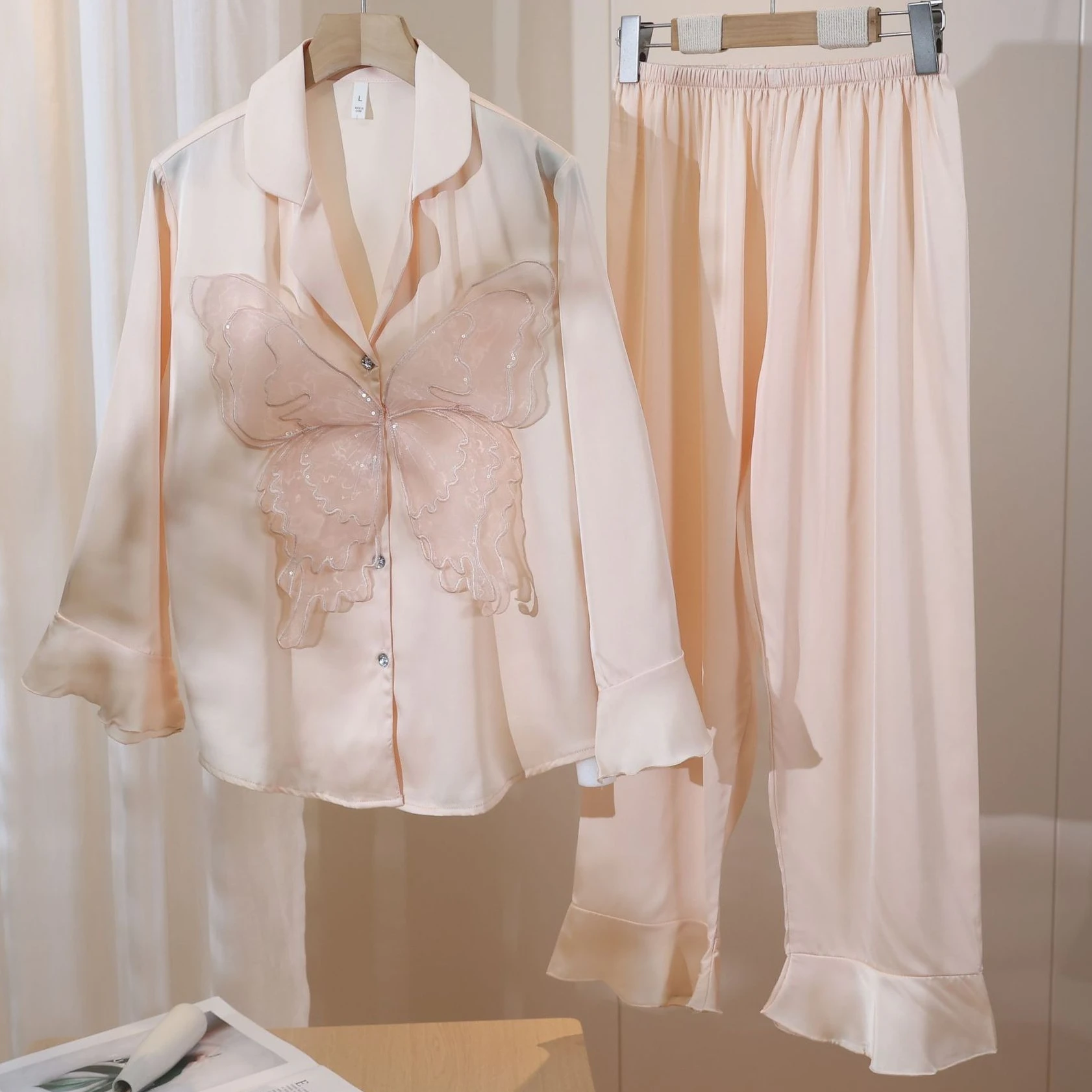 2PCS Pajamas Suit Women Sleepwear Pyjamas Lingerie Spring Lapel Long Sleeve Shirt&Pants Pijamas Sleep Set Nightwear Loungewear
2PCS Pajamas Suit Women Sleepwear Pyjamas Lingerie Spring Lapel Long Sleeve Shirt&Pants Pijamas Sleep Set Nightwear Loungewear