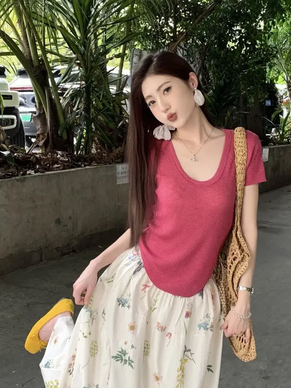 Pink U-Neck Short Sleeve Ice Silk Knitted Sweater Women's Slimming Unique Beautiful Summer Top Korean Style Commute Fashion
Pink U-Neck Short Sleeve Ice Silk Knitted Sweater Women's Slimming Unique Beautiful Summer Top Korean Style Commute Fashion