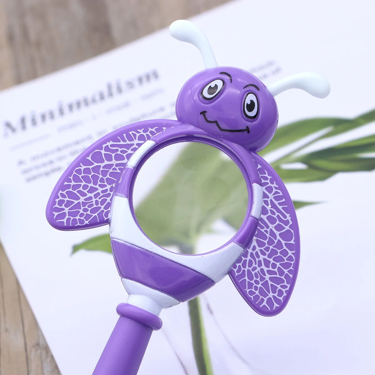 3pcs Handheld Magnifier Kids Plastic Magnifying Glass Insect Shape Hd Lens For Children Explorer Educational Random Color
3pcs Handheld Magnifier Kids Plastic Magnifying Glass Insect Shape Hd Lens For Children Explorer Educational Random Color